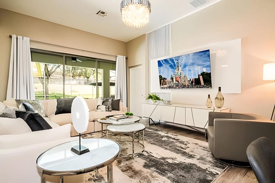 Communal lounge/ TV room, Living room