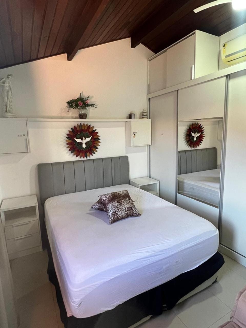 CASA TRIPLEX completa em condomínio House in Cabo Frio