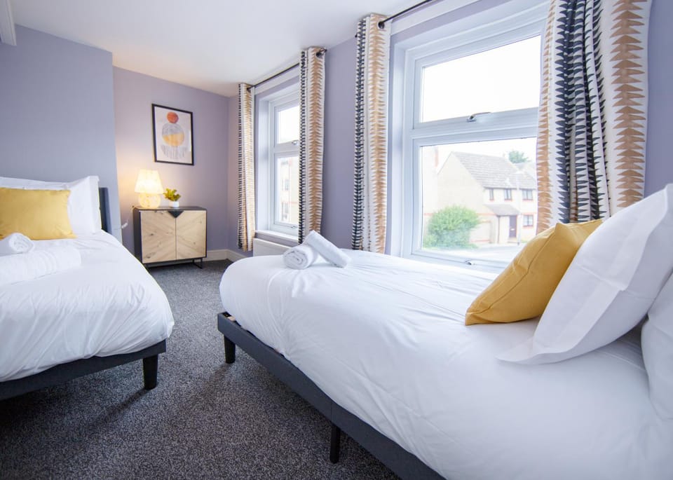 Stylish central location 3 bedroom house House in Ely