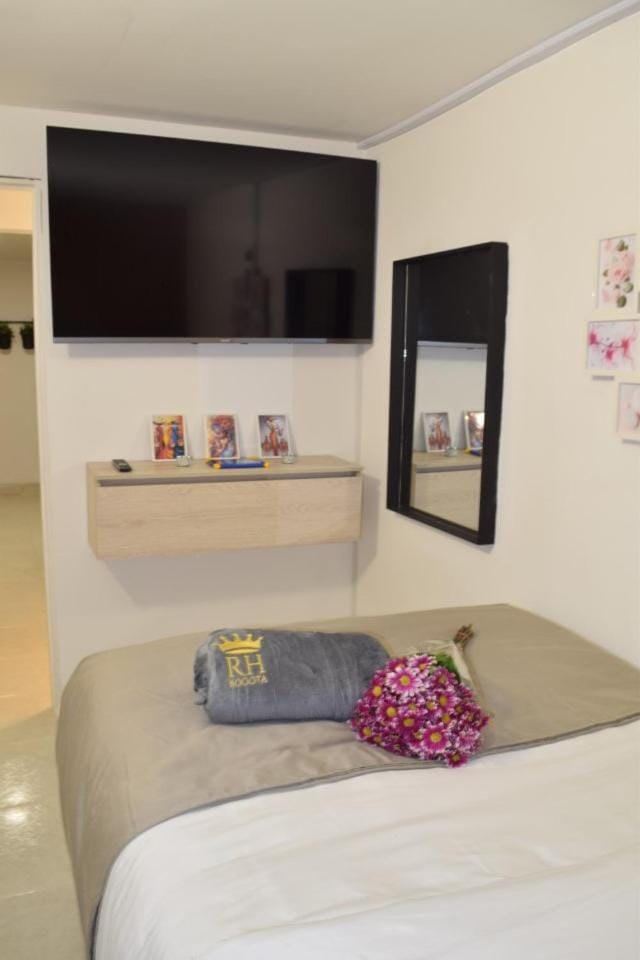 Apto moderno 3 hab a 25 minutos de Vive Claro Apartment in Bogota