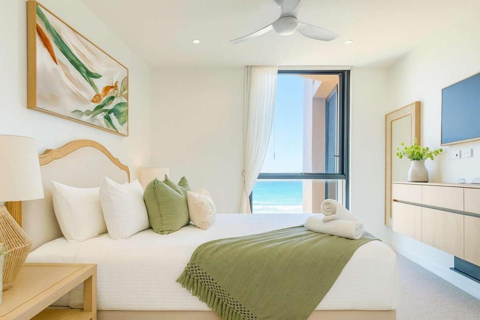 Palm Beach Lux 3BR Oceanfront Apartment in Palm Beach