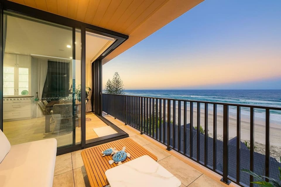 Palm Beach Lux 3BR Oceanfront Apartment in Palm Beach