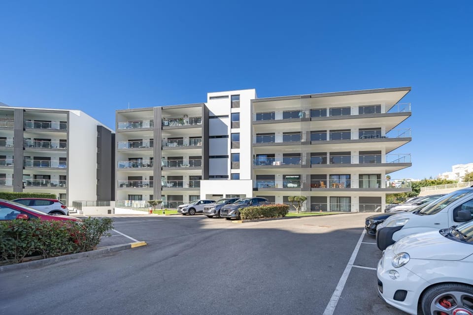 Property building, Day, Location, Parking