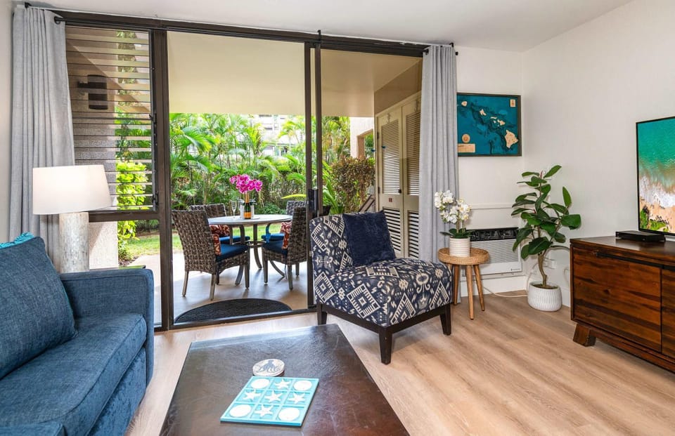 Charming Beachside Garden Vistas House in Wailea