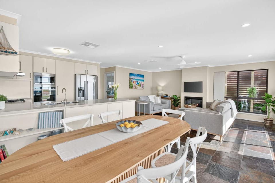 Encounter Escape 27 Southern Right Crescent Encounter Bay - Linen Included House in Encounter Bay