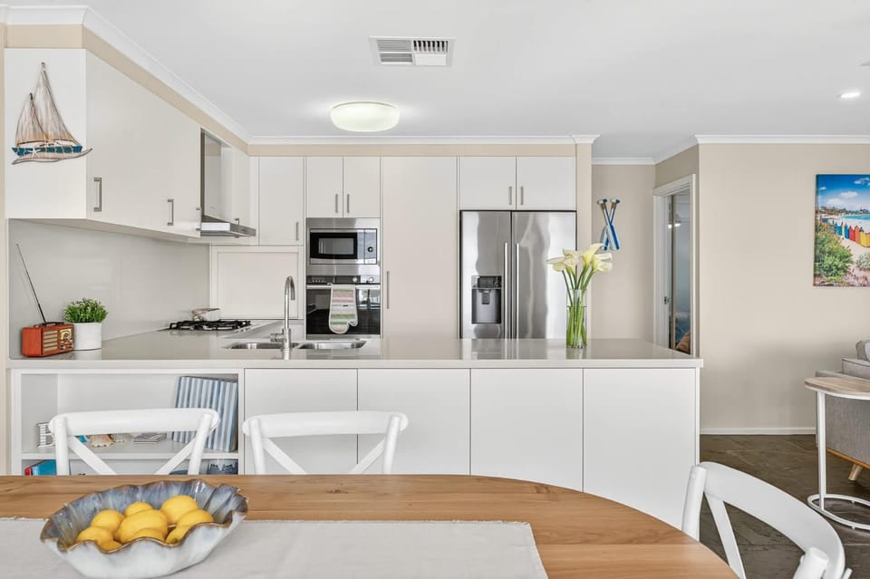 Encounter Escape 27 Southern Right Crescent Encounter Bay - Linen Included House in Encounter Bay