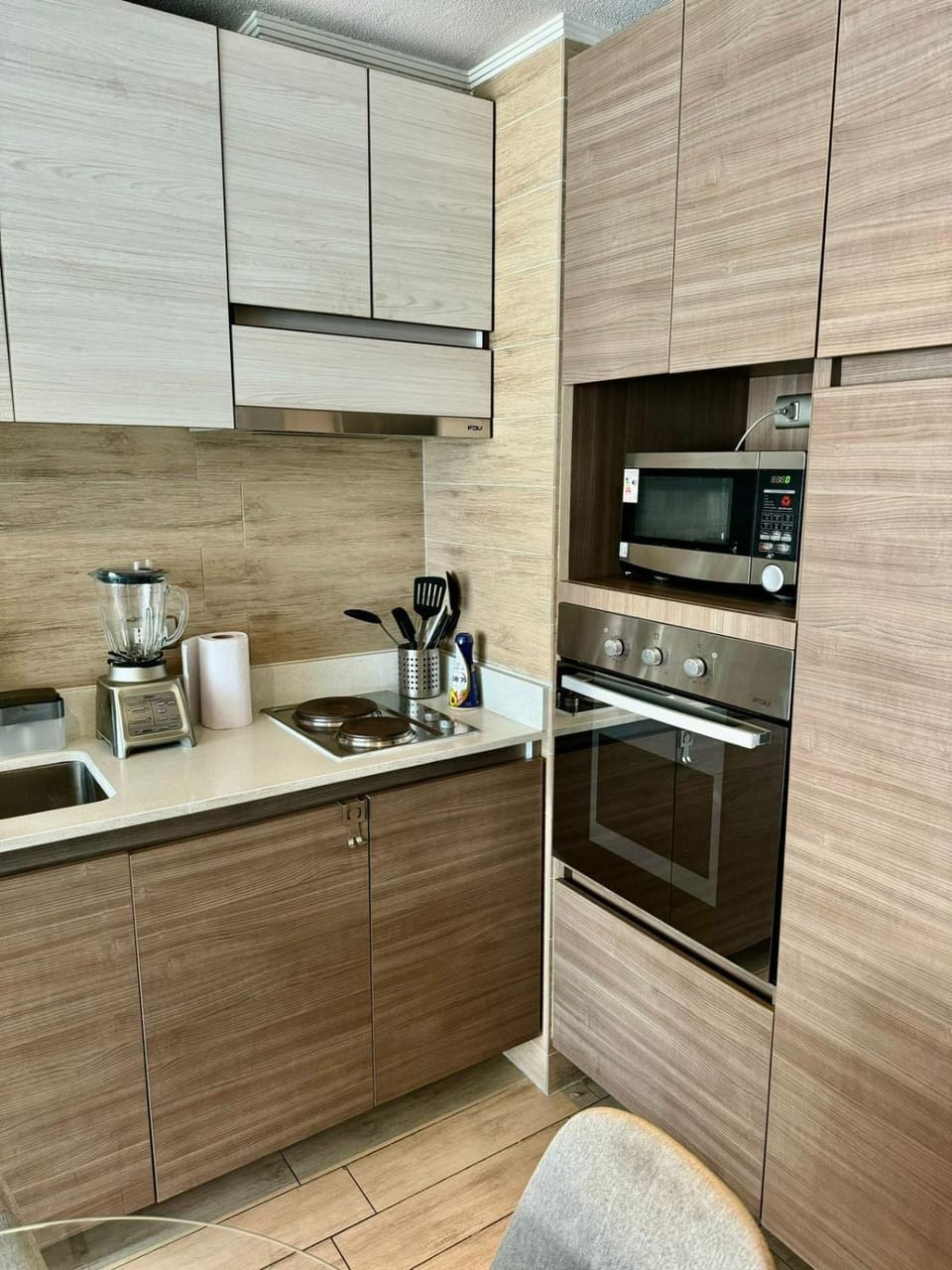 Kitchen or kitchenette, oven, toaster