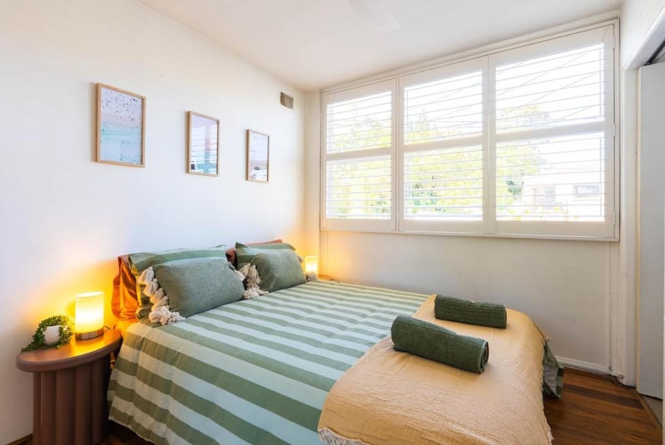 Freshwater Coastal Hideaway - 1 bedroom sleeps 4 Apartment in Sydney