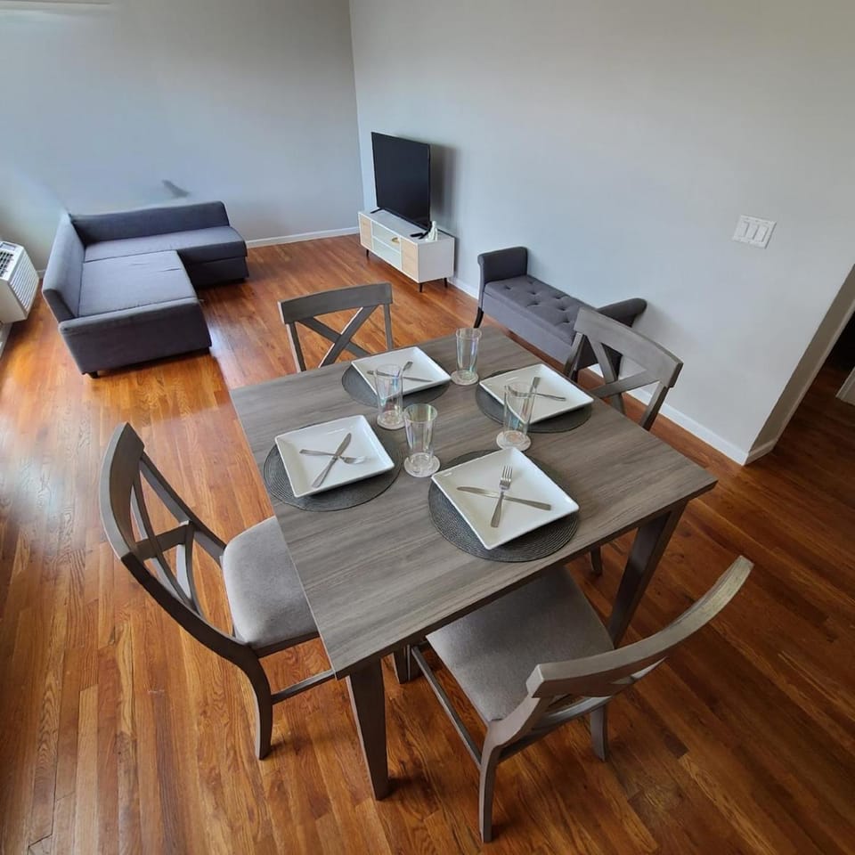Living room, Dining area
