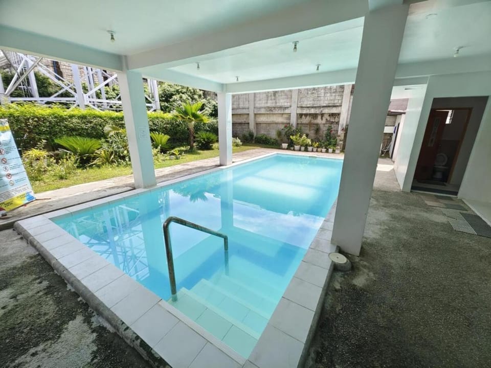 3BR Cozy Cabin 3TVs Netflix and Disney with 300mbps Wifi Cabin in Lapu-Lapu City