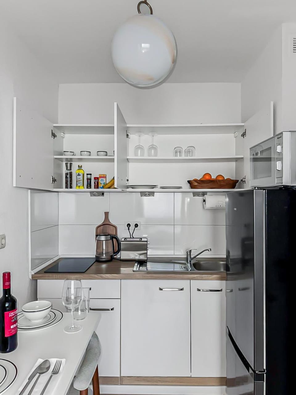 Kitchen or kitchenette