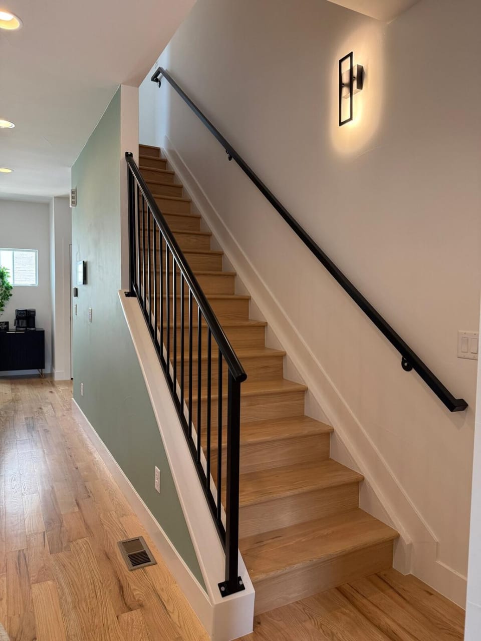 Cozy 3 Bedroom Denver Home by Mile High Stadium and Downtown! House in Denver