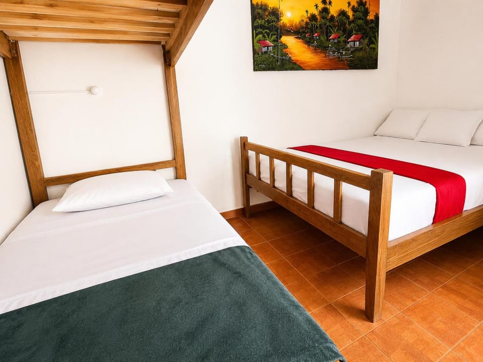 Nearby landmark, Bed, Photo of the whole room, Bedroom, bunk bed, internet, internet, towels
