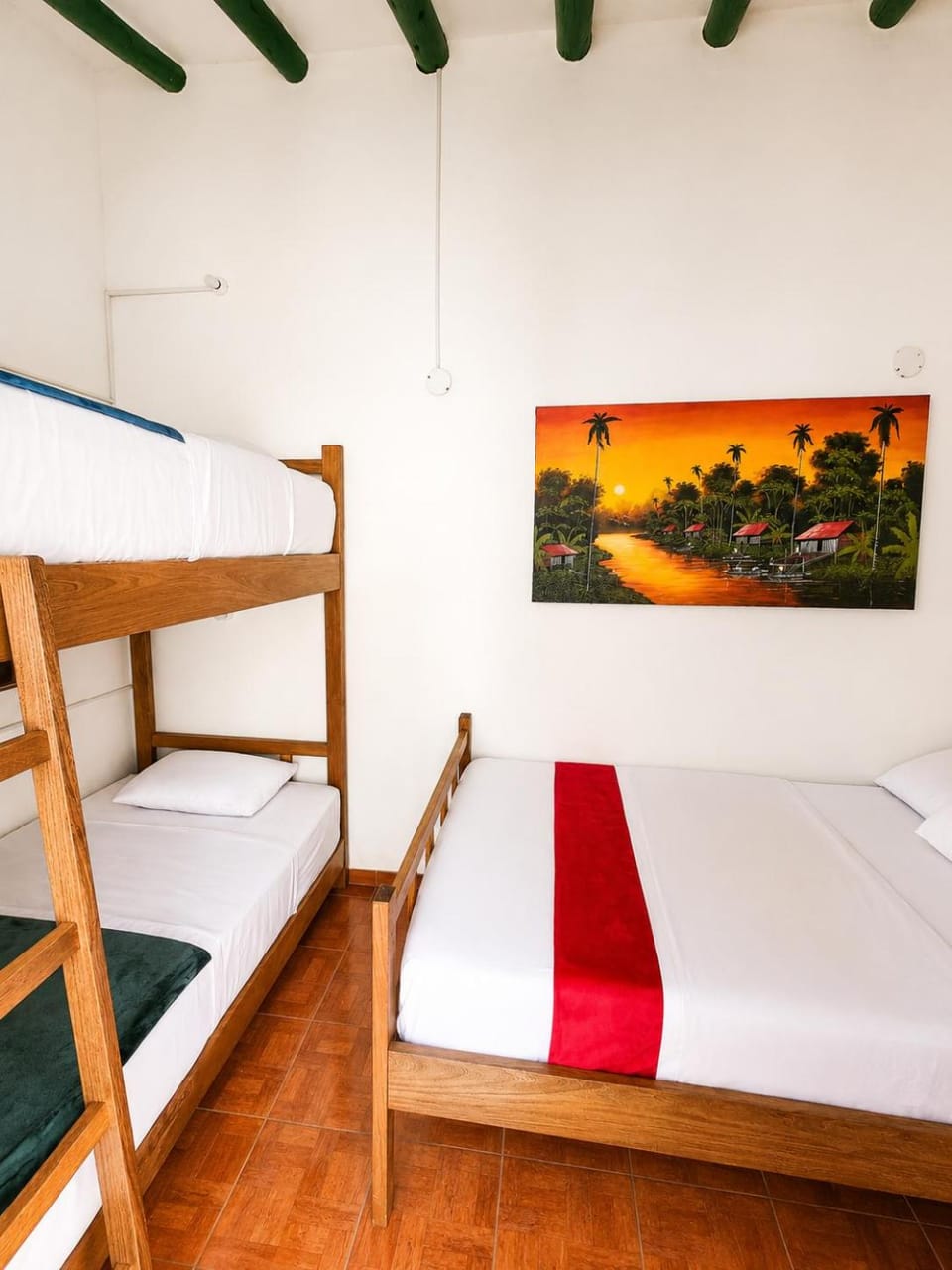 Bed, Photo of the whole room, Bedroom, bunk bed, internet, internet, towels