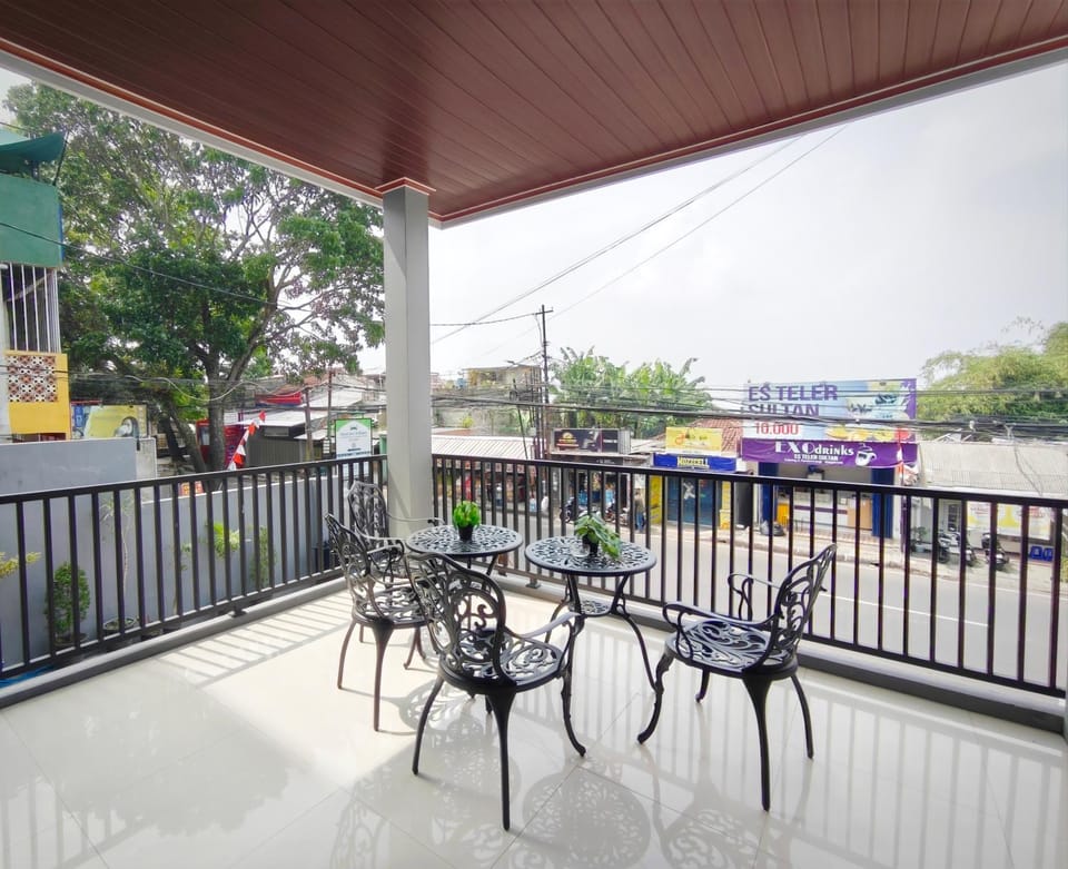 Twins Hotel Boutique Syariah Hotel in Parongpong