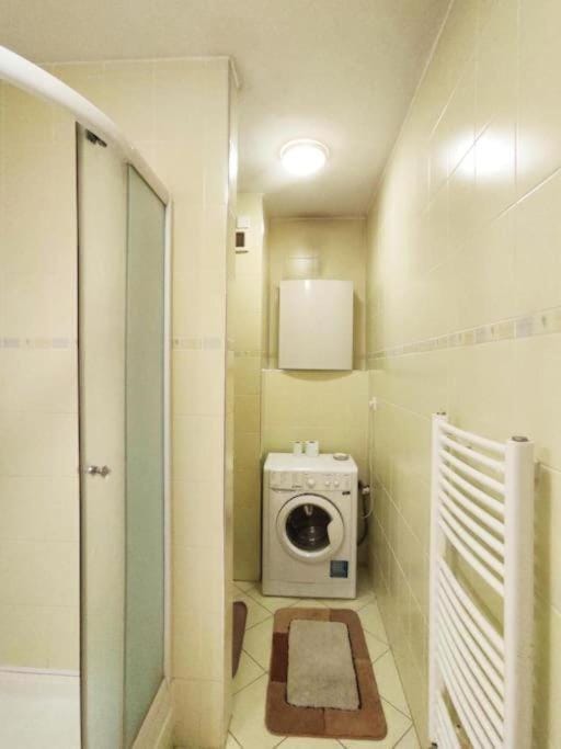 Ubytovanie v centre s garážovým státím Apartment in Slovakia