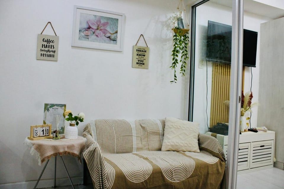 Casa Neutra - A Cozy Retreat in Manila Apartment in Paranaque