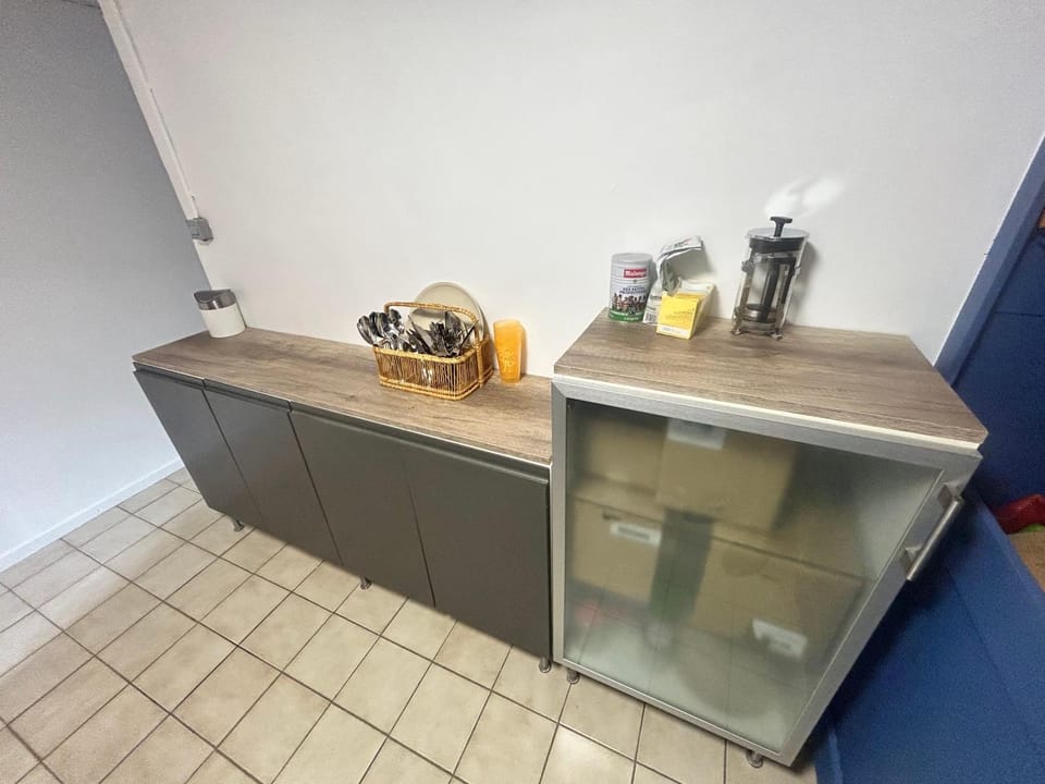 Coffee/tea facilities, Kitchen or kitchenette
