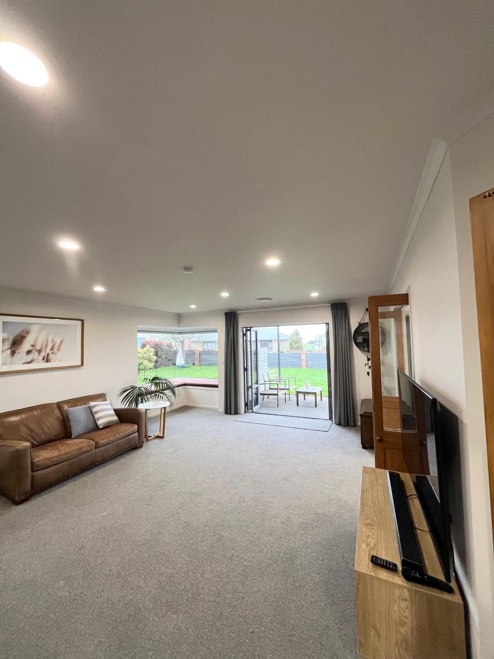 Communal lounge/ TV room, TV and multimedia, Living room