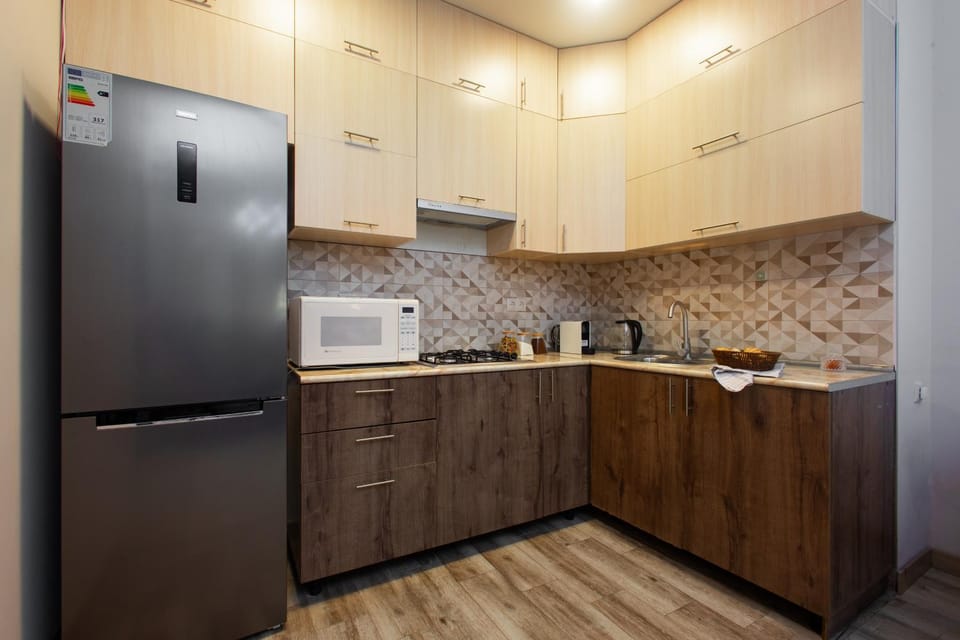 Coffee/tea facilities, Kitchen or kitchenette, stove