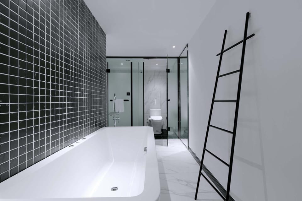 Bathroom, Bath