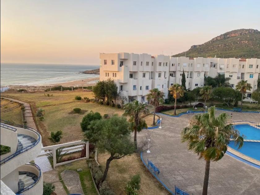 Property building, Day, Natural landscape, Garden, Mountain view, Sea view, Swimming pool