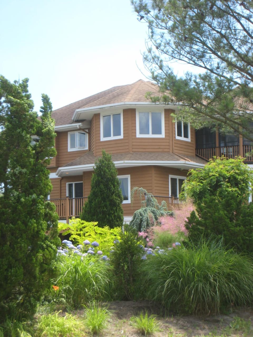 Property building, Garden