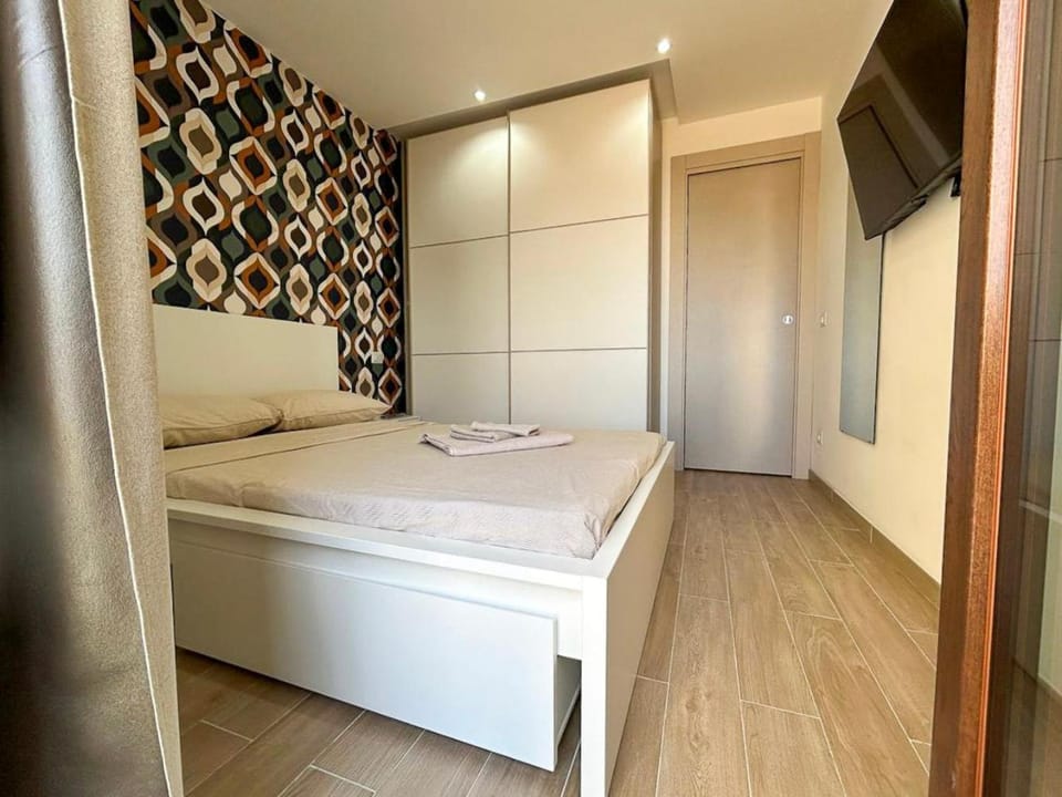 Bed, Bedroom, wardrobe