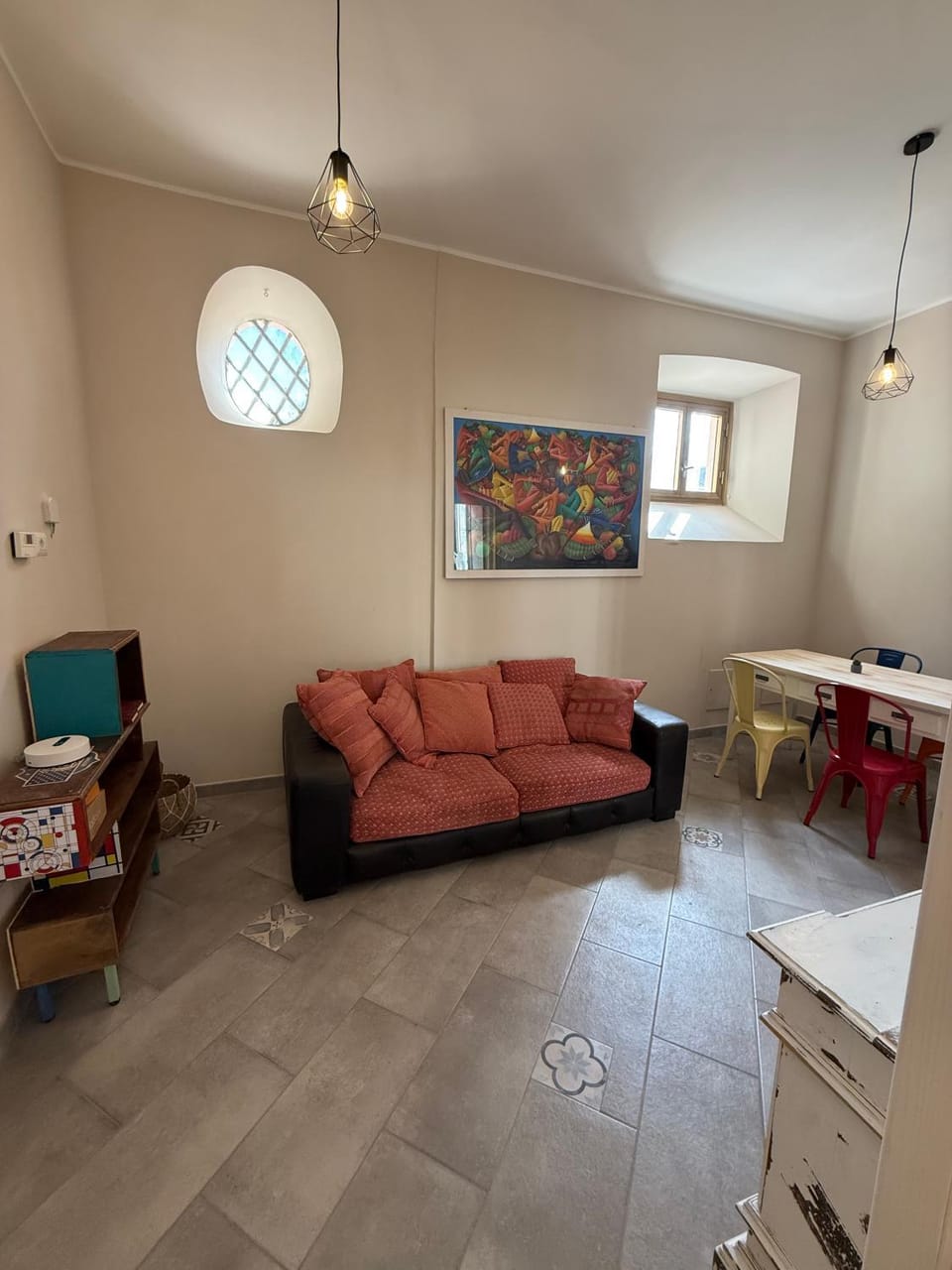Living room, Seating area, Dining area, Evening entertainment