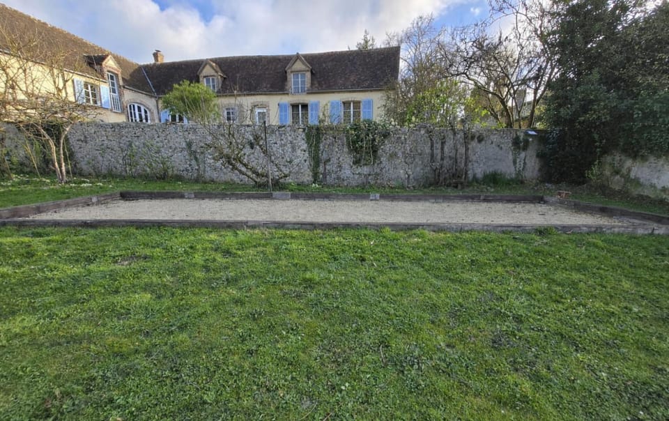 Rénovation de charme au bord de l'eau House in Centre-Val de Loire