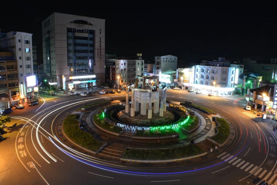 Property building, Facade/entrance, Night, Location