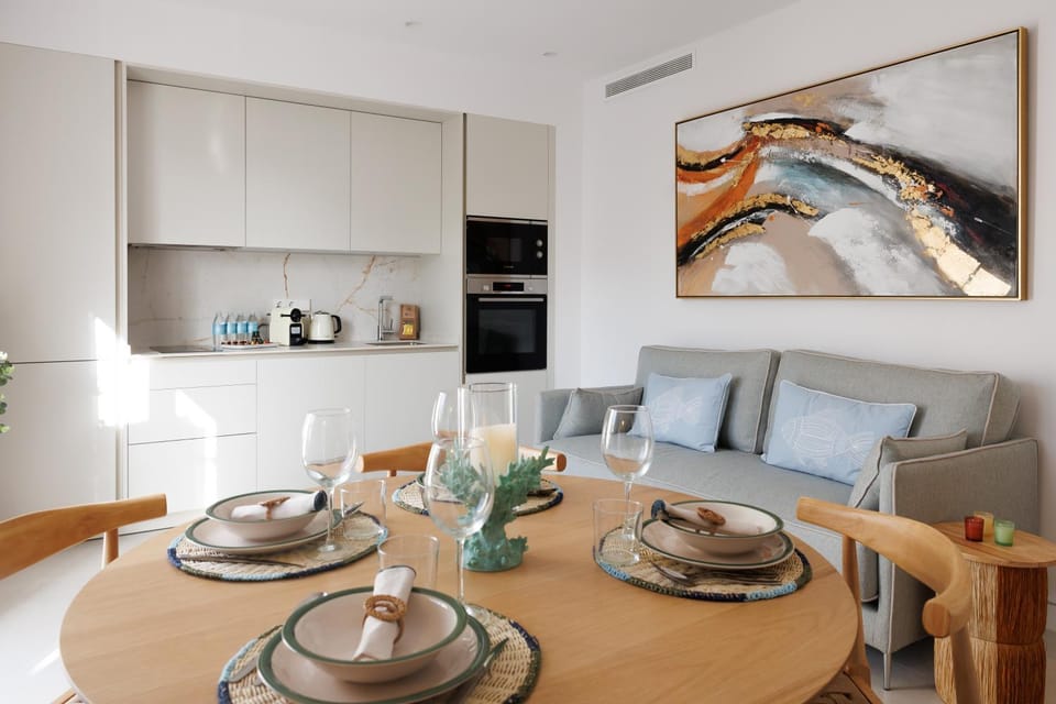 Kitchen or kitchenette, Living room, Dining area