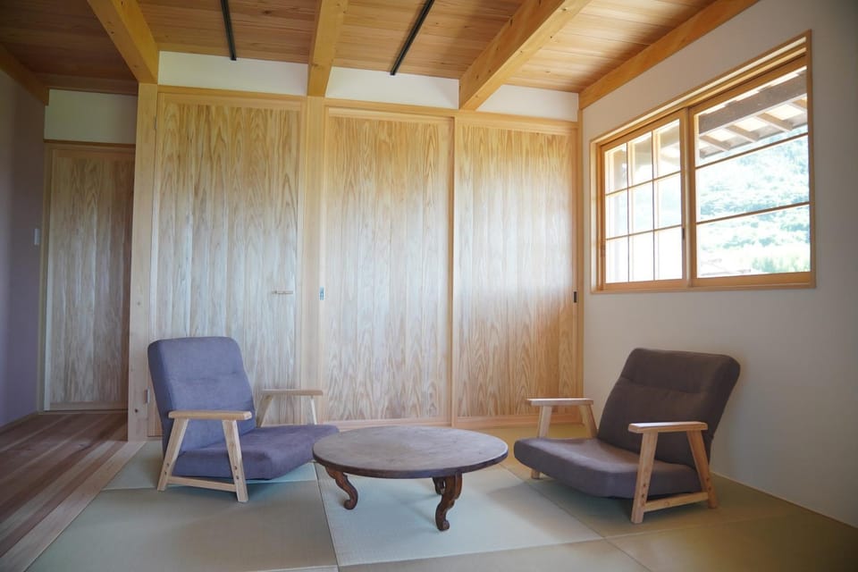 Yugashira Kuu ゆがしら空 Bed and Breakfast in Japan