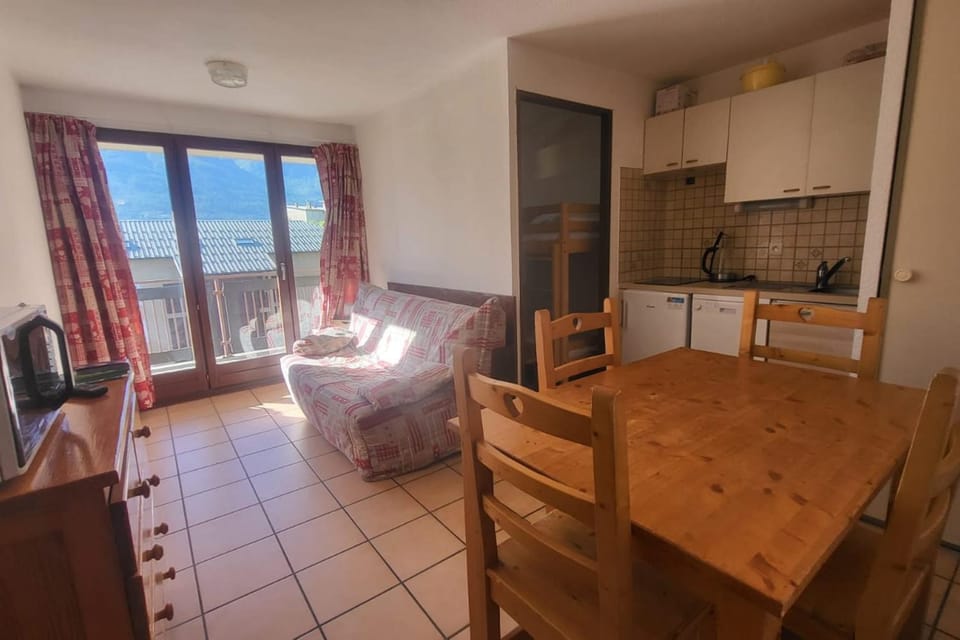 Nice studio near the ski lift Apartment in Briançon