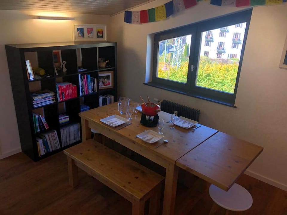 Living room, Dining area