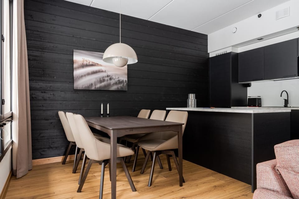 Dining area, heating, internet