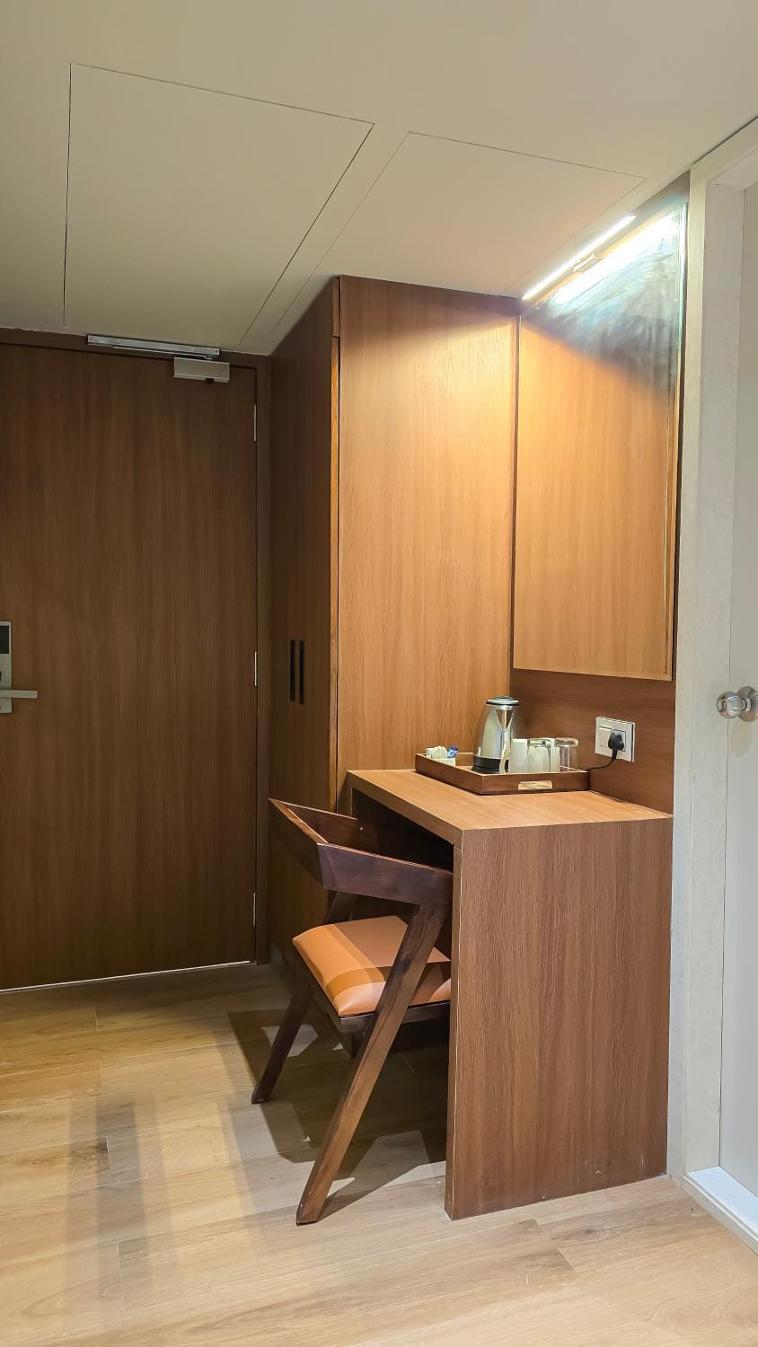 Kitchen or kitchenette, hair dresser, wardrobe