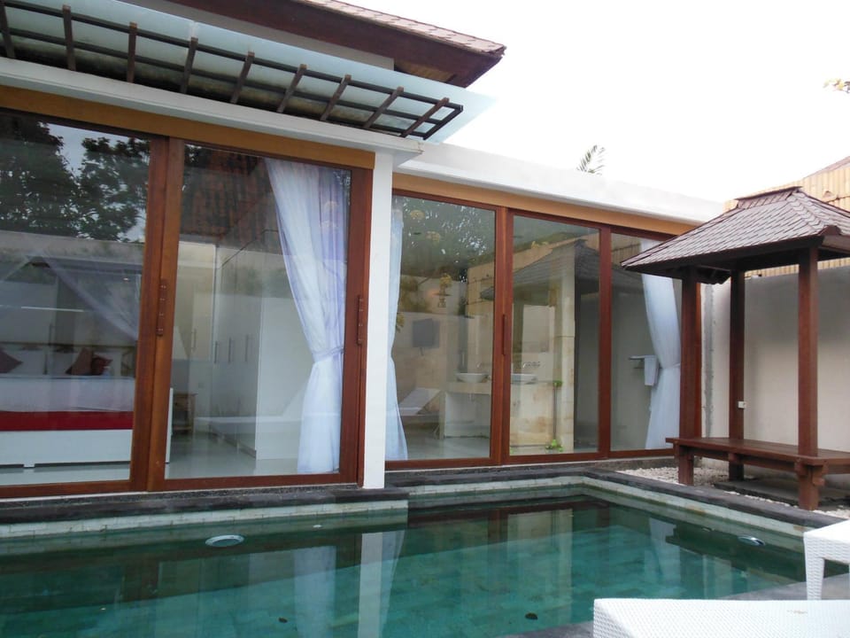 Balcony/Terrace, Pool view