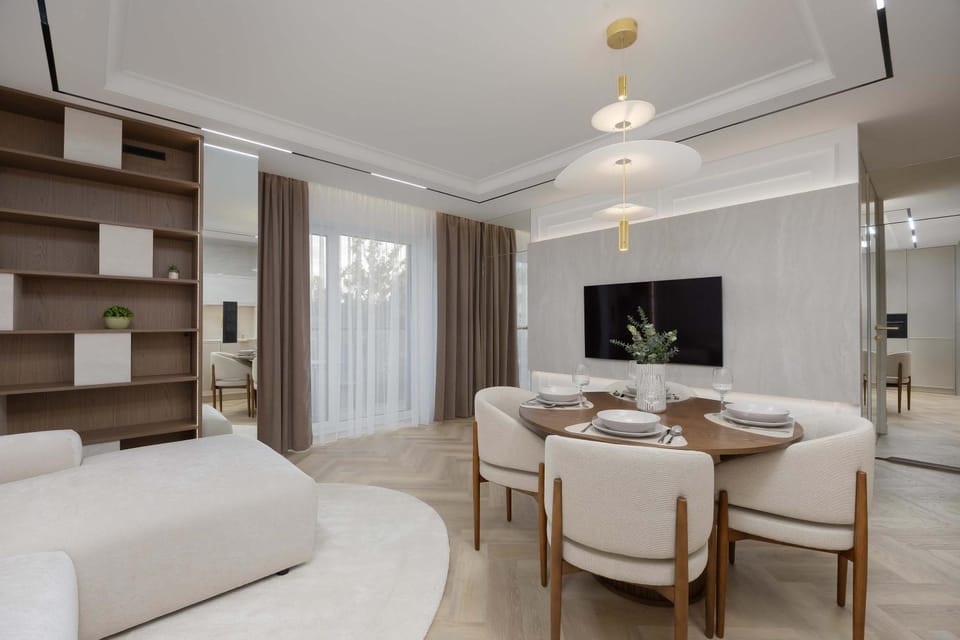 TV and multimedia, Living room, Photo of the whole room, Seating area, Dining area