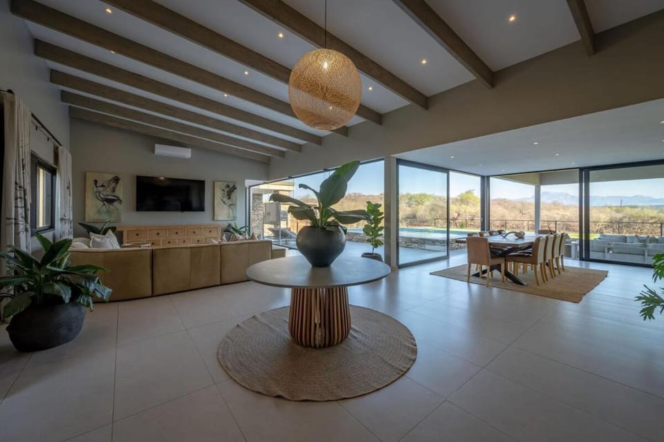 Niemandsland Villa in South Africa