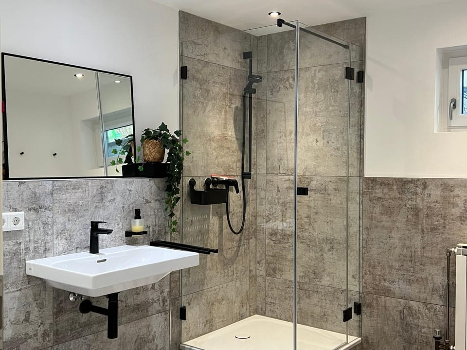 Shower, Bathroom