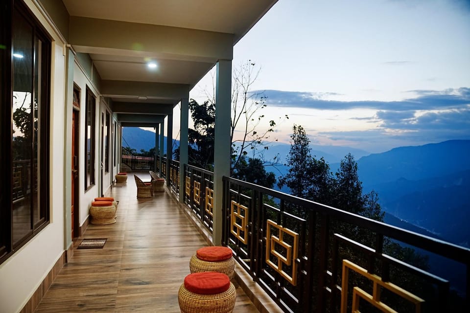 Property building, View (from property/room), View (from property/room), Balcony/Terrace, Balcony/Terrace, Mountain view, Mountain view