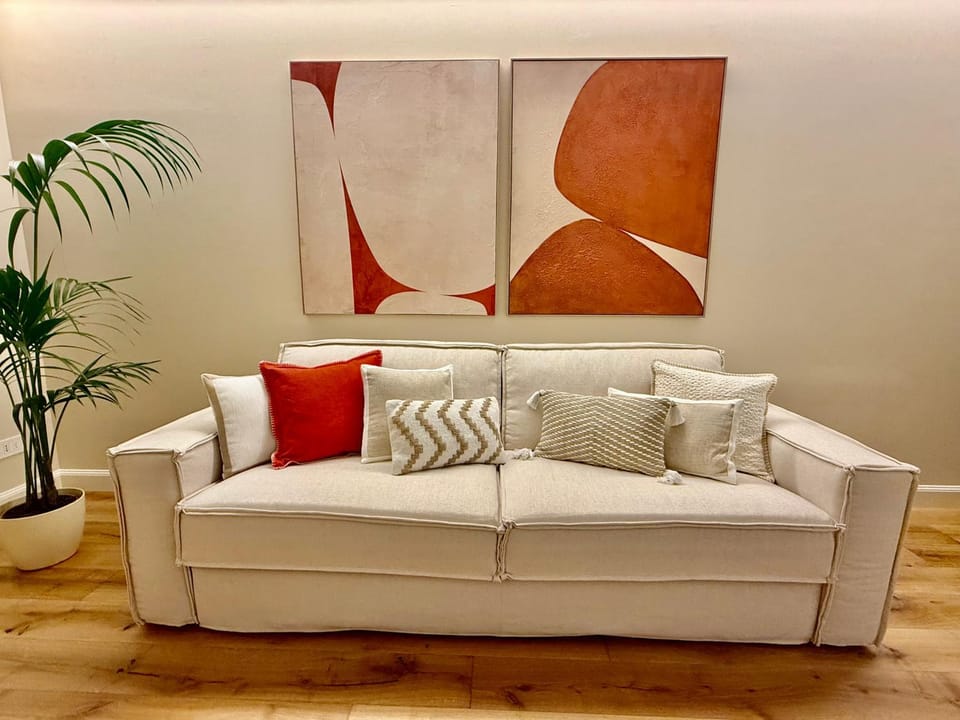 Living room, Seating area