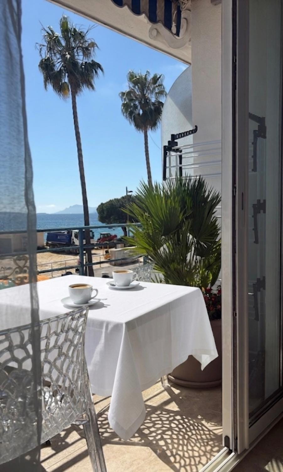 Patio, View (from property/room), Balcony/Terrace, Dining area, Sea view
