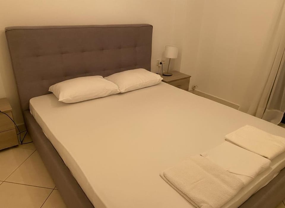Modern Ease by the CoastFaliro 2Bed Gem Apartment in South Athens