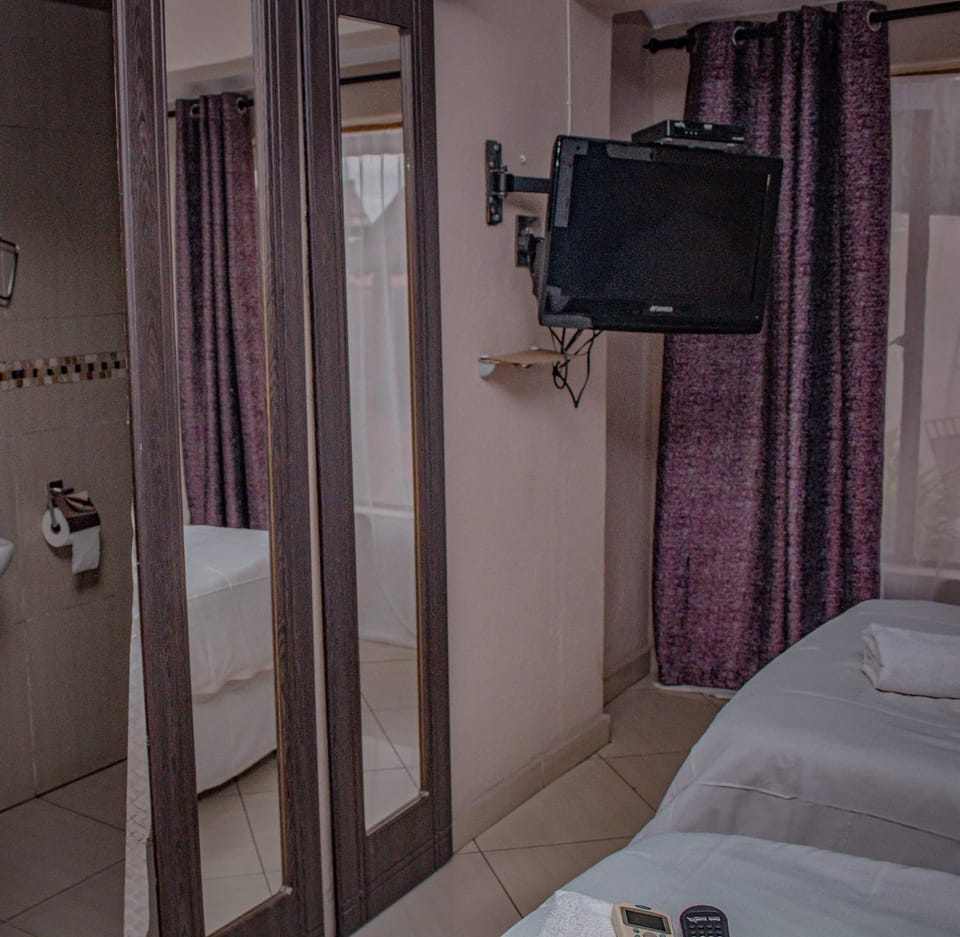 Nomanini Guesthouse Bed and Breakfast in South Africa