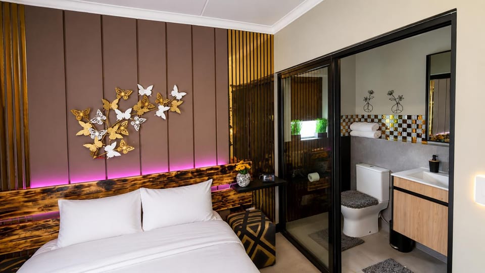 Bathroom, Bedroom