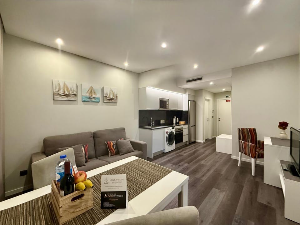 Kitchen or kitchenette, Living room