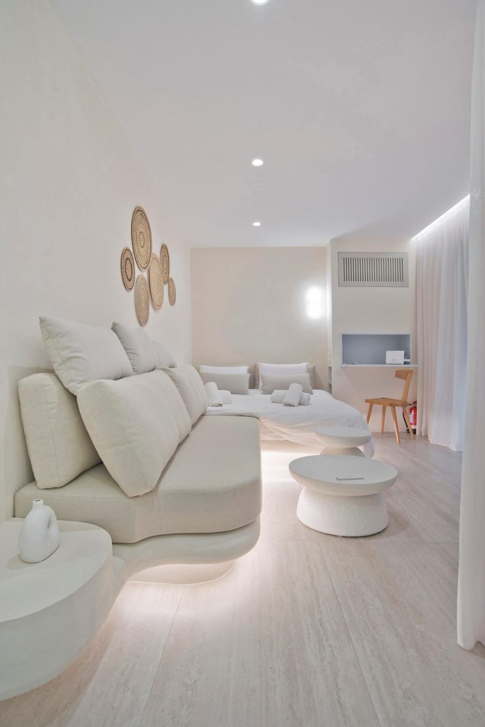 Living room, Seating area