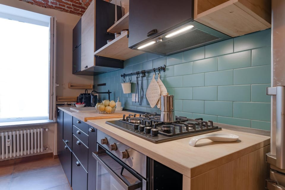 Kitchen or kitchenette, kitchen